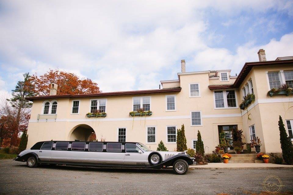 Adventure Limousine & Transportation