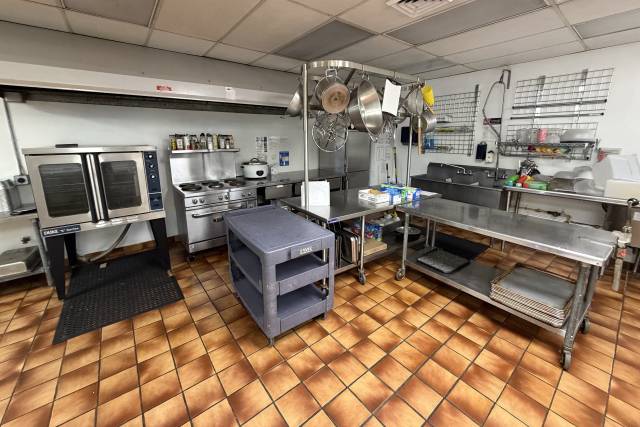 Kitchen pic 3