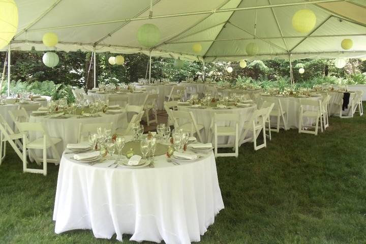 Table setting outside in the event space outside