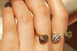 Eye Candy Accessories Spa and Permanent jewelry