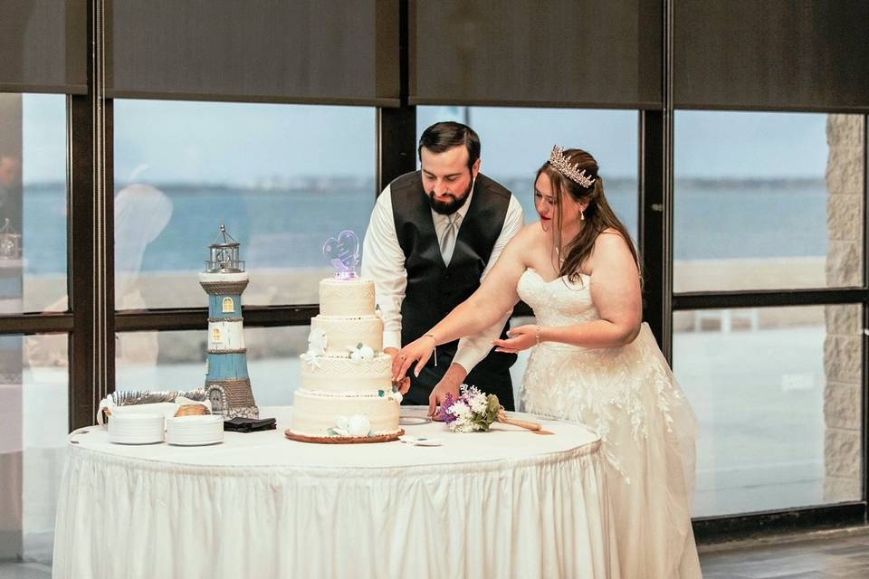 Water view & cake