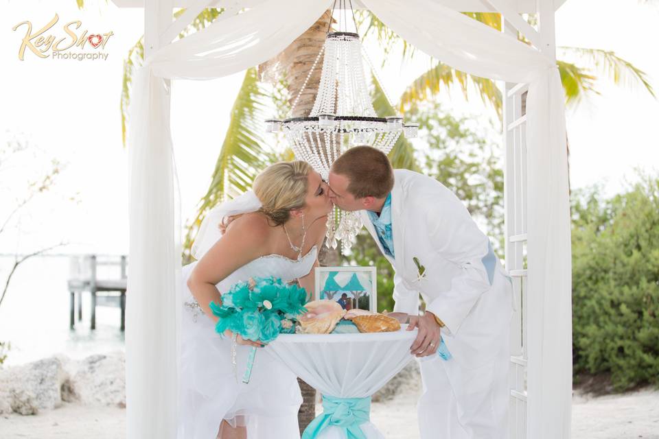 Sand ceremony on the beach