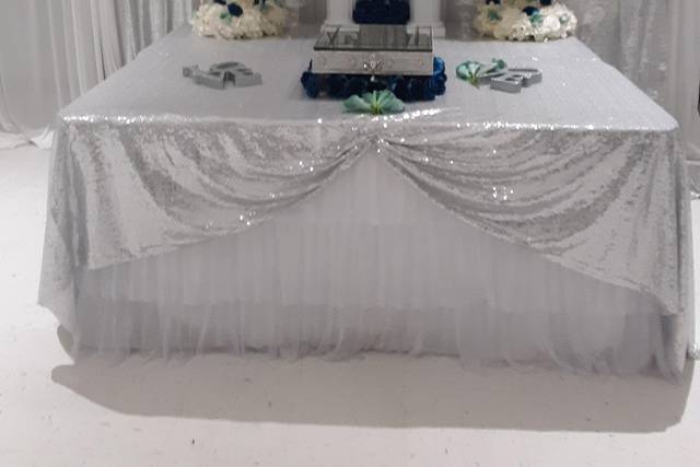 CAKE TABLE DECOR