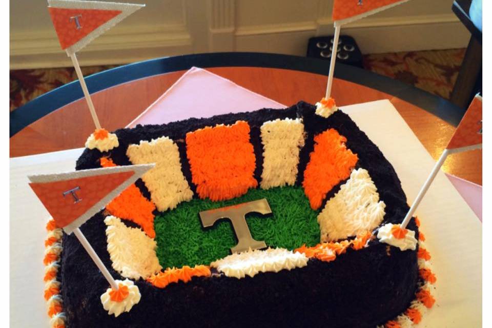 TN Groom's Cake