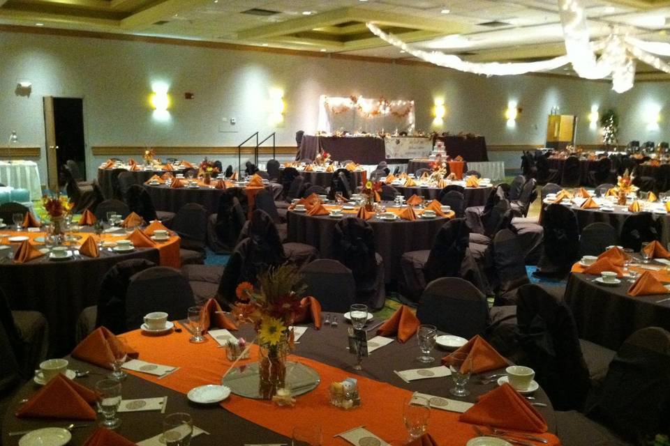 Orange decor for the reception