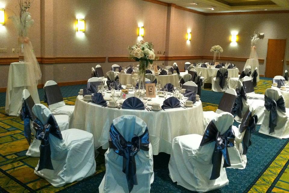 Reception table and blue decor