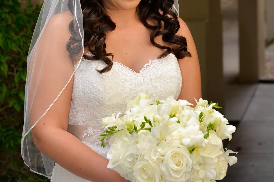 Beautiful bride: Carly