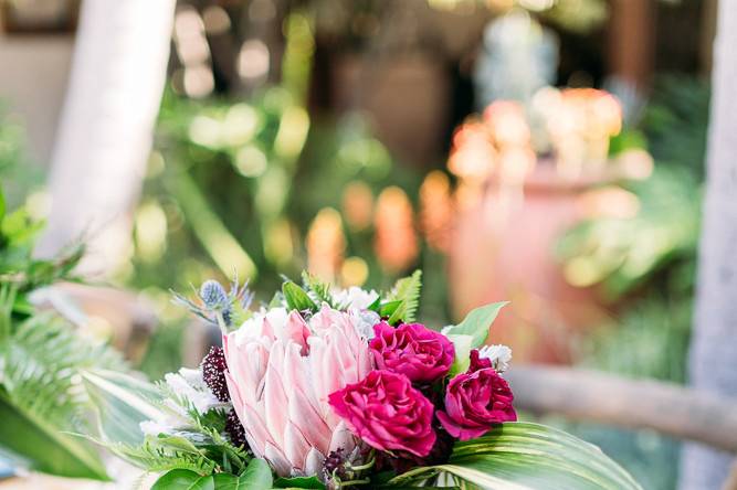 Casa Romantica San Clemente, lynne lucente floral design, miss hayley paige,24 carrots catering, events by katherine, camryn clair photography