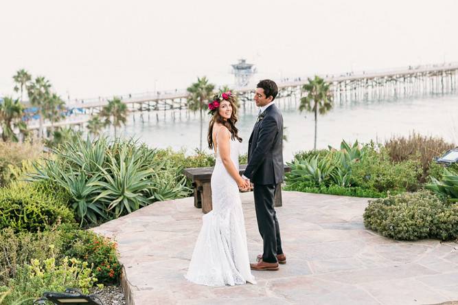 Casa Romantica San Clemente, lynne lucente floral design, miss hayley paige,24 carrots catering, events by katherine, camryn clair photography