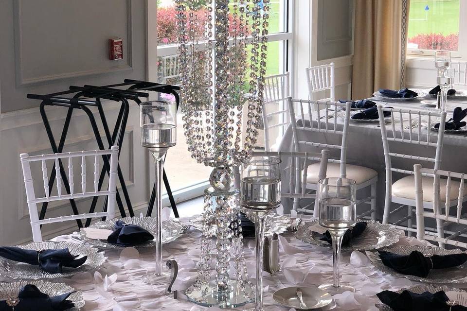 Glam centerpiece and defor