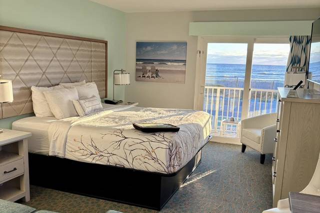 Ocean Sands Beach Boutique Inn