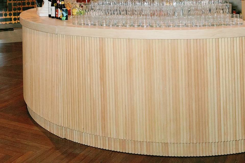 Slatted Natural Cocktail Bar