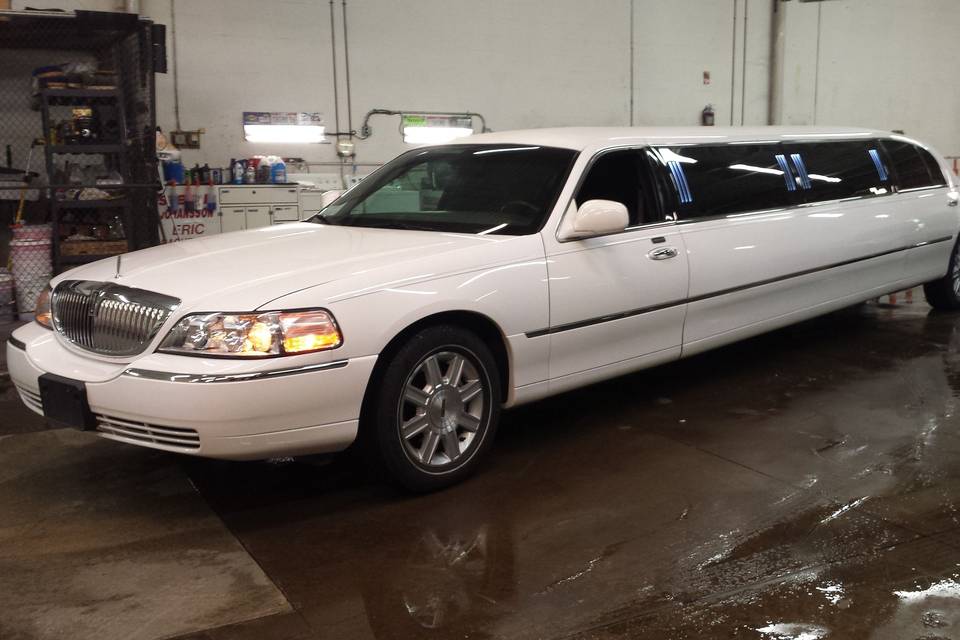 Lincoln limousines