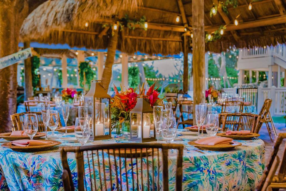 Tiki-themed reception