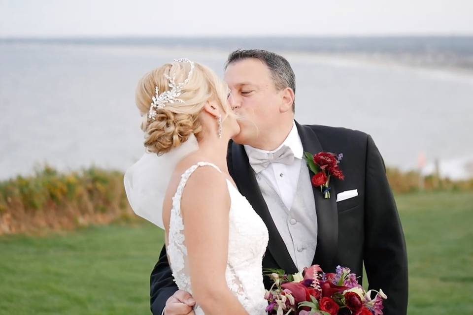 Scenic photo of Bride & Groom