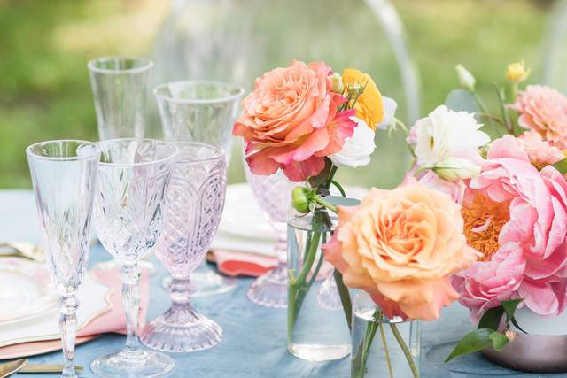 Bright Spring Wedding Design