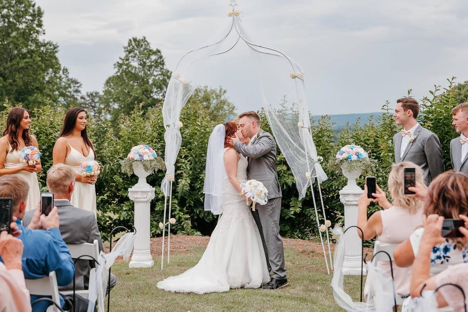 Mountain View Gardens and Ballroom