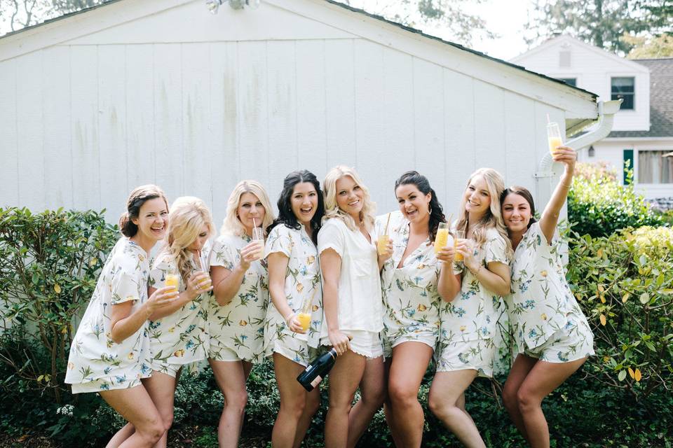 The bride with her bridesmaids