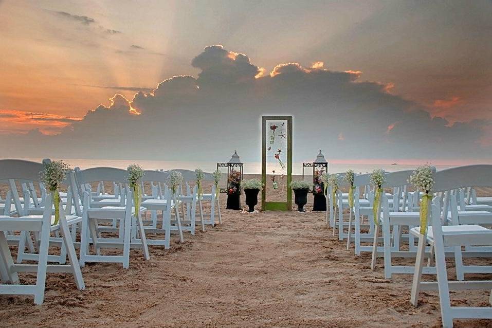 Stunning beach ceremony