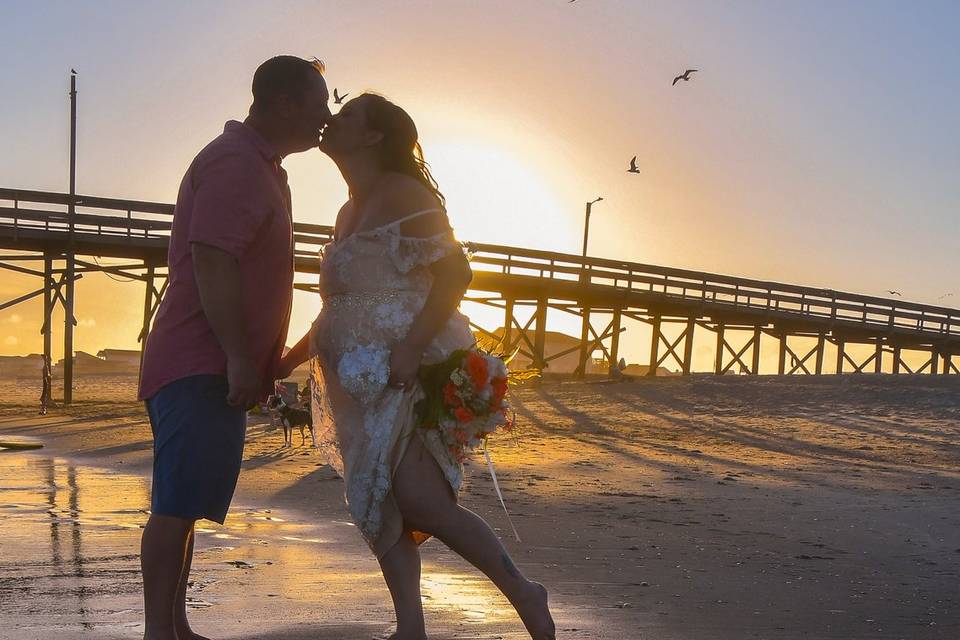 Beachpeople Weddings & Photograph