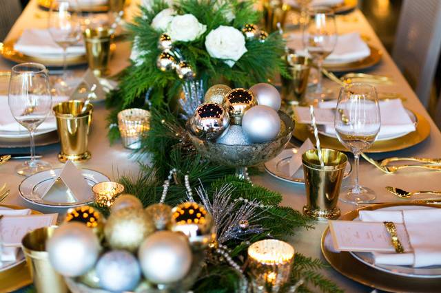 Table setting and decor