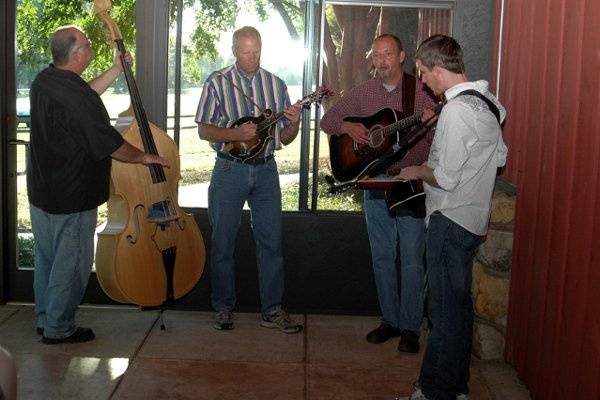 BackPorch Bluegrass, a terrific bluegrass band for a barn wedding!