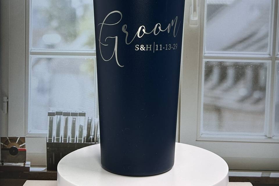 22 oz - Groom & Initials