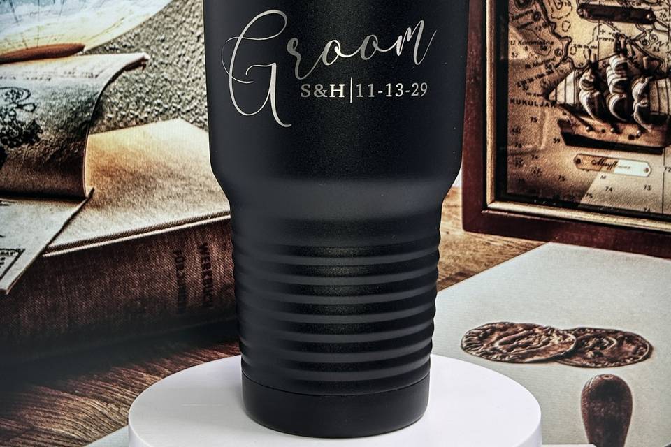 30 oz - Groom & Initials