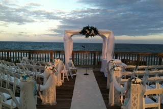 Outdoor wedding arrangement