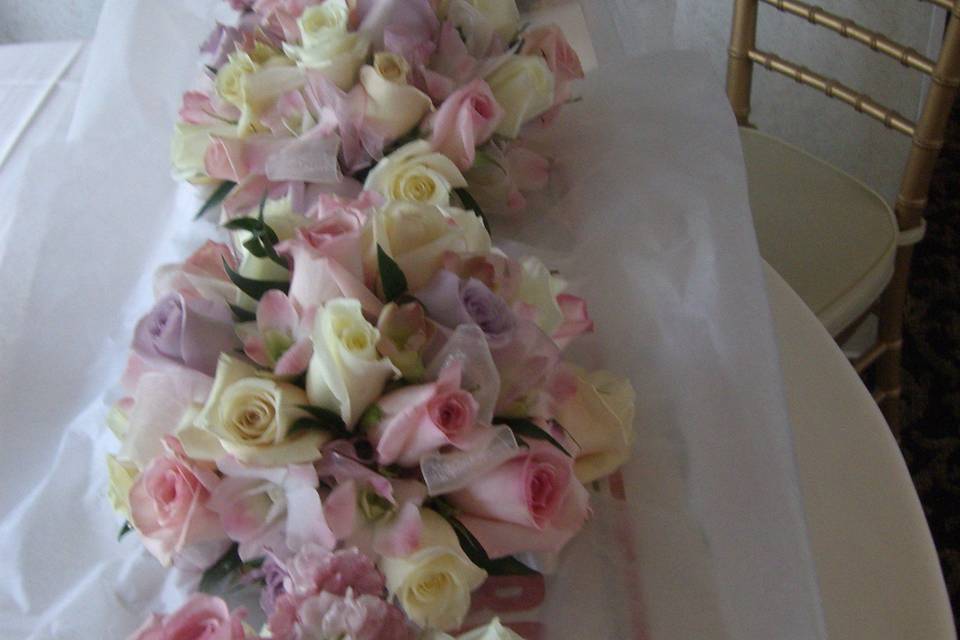 Pretty bridesmaids bouquets