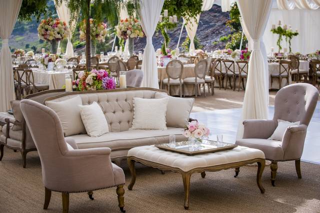 Wedding Reception Design By: La Fete Weddings
Photo by: Willa Kveta Photography