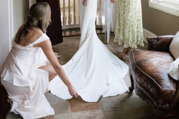 Bride with sisters