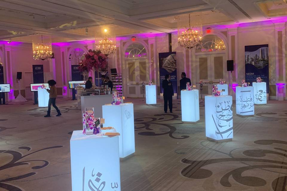 LIGHT UP HIGH TABLES