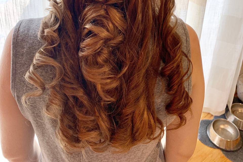 Hair By Lindsay Baxter
