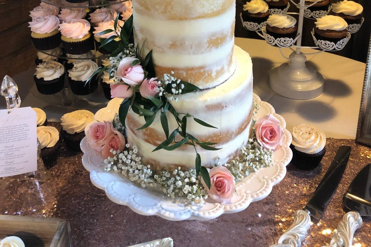 Moore Desserts by Julie - Wedding Cakes - Hummelstown, PA - WeddingWire