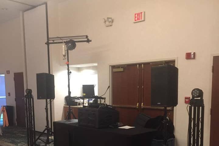 Danamare Productions Mobile DJ & Karaoke