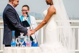 International summer bilingual wedding officiated in Tarrytown at View on the Hudson. Reading: Pablo Neruda's 100 Love Sonnets followed by Sand Ceremony.