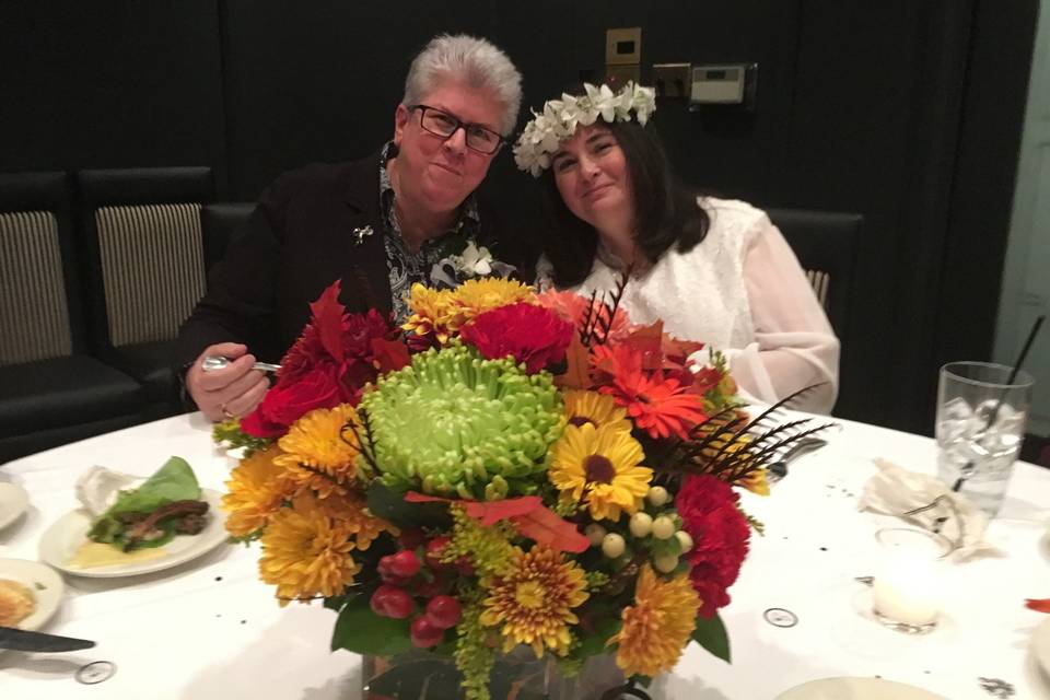 Unforgettable fall wedding at Morton's Steak House in Long Island with Readings 