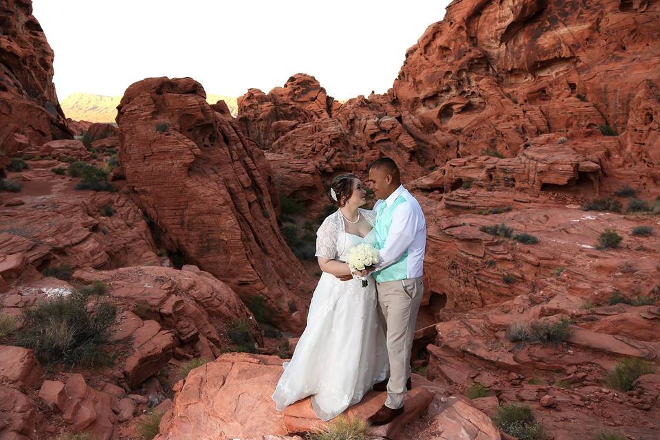 Scenic Las Vegas Weddings and Photography