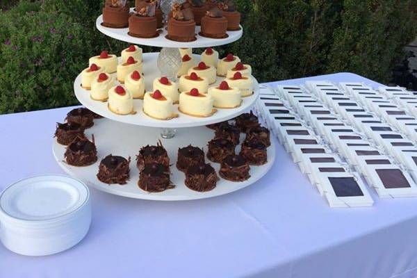 Wedding cup cakes