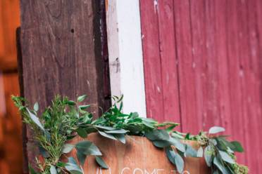 Rustic wedding signs