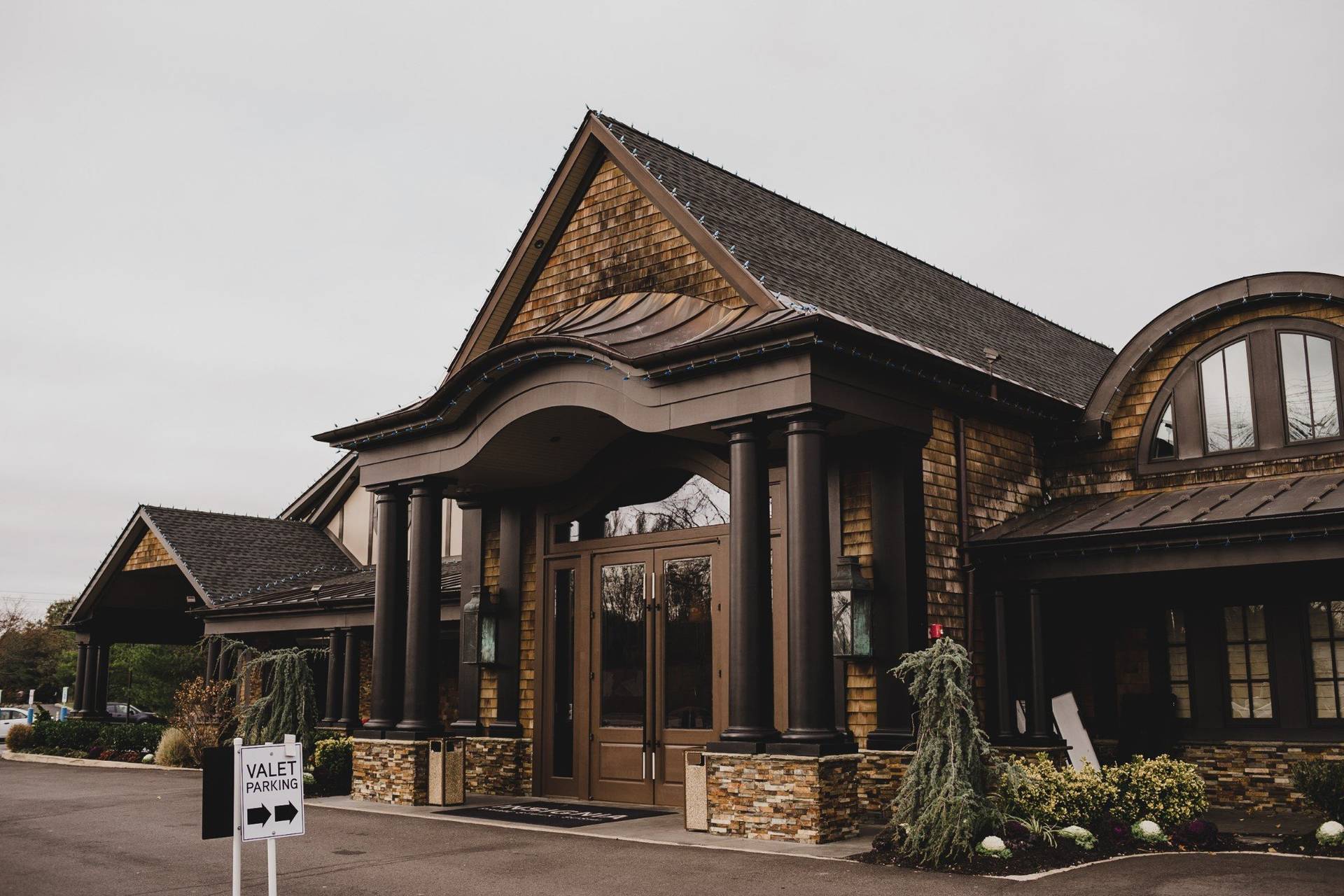 insignia-steakhouse-venue-smithtown-ny-weddingwire