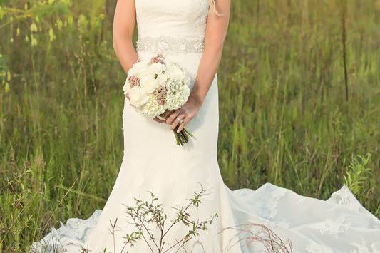 Hair & Makeup: Elena Photography : Kristia Knowles Florals : Simply Roses Florist