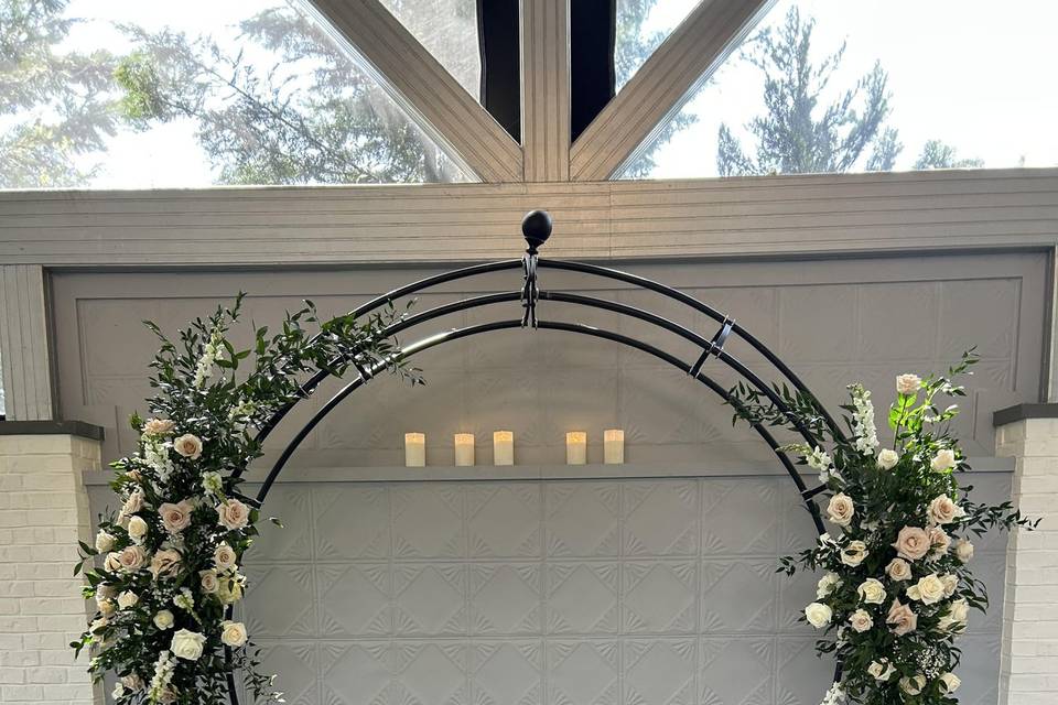 Corner arch
