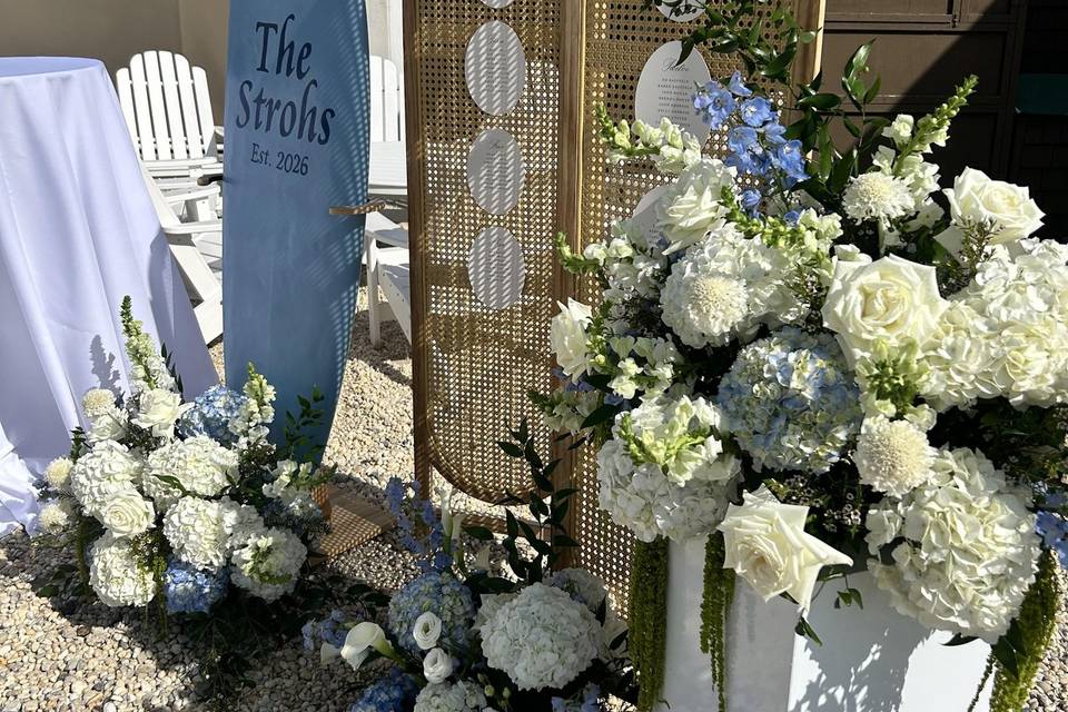 Bud vases