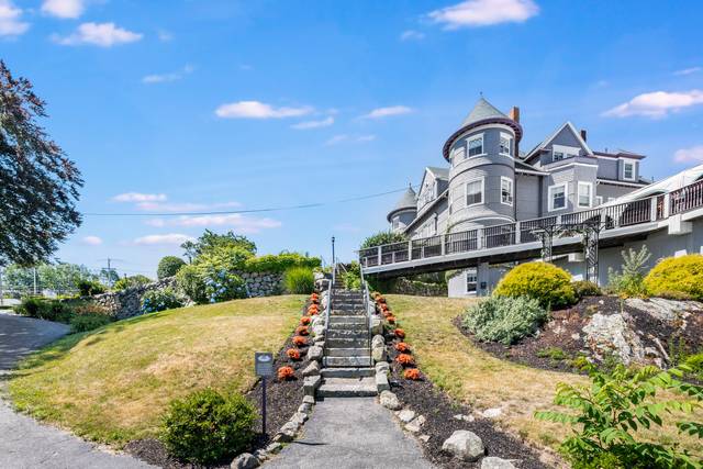 Castle Manor Inn
