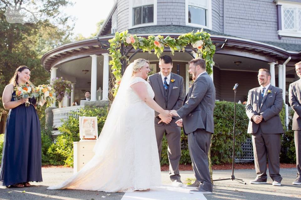 Outdoor ceremony - Dream Love Photography