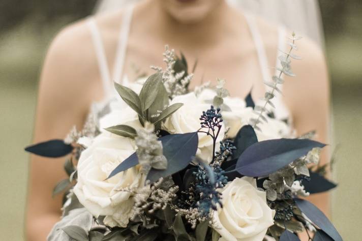 Navy and white bouquet