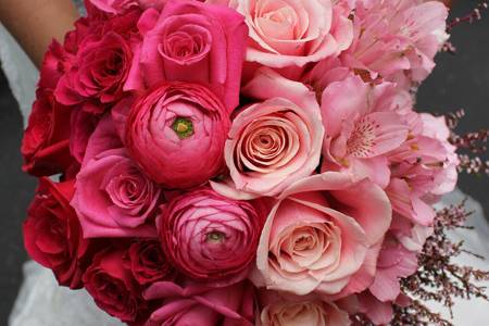 Light and dark pink bouquet