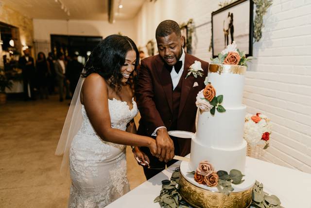 Cutting the cake